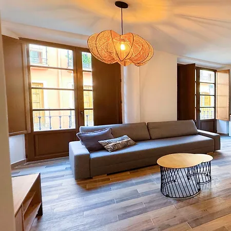 Plaza San Agustin 3000 Apartment