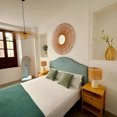 Plaza San Agustin 3000 Apartment Granada
